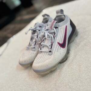 Nike Air VaporMax 2021 Flyknit 'White Violet Frost' DB1550 105